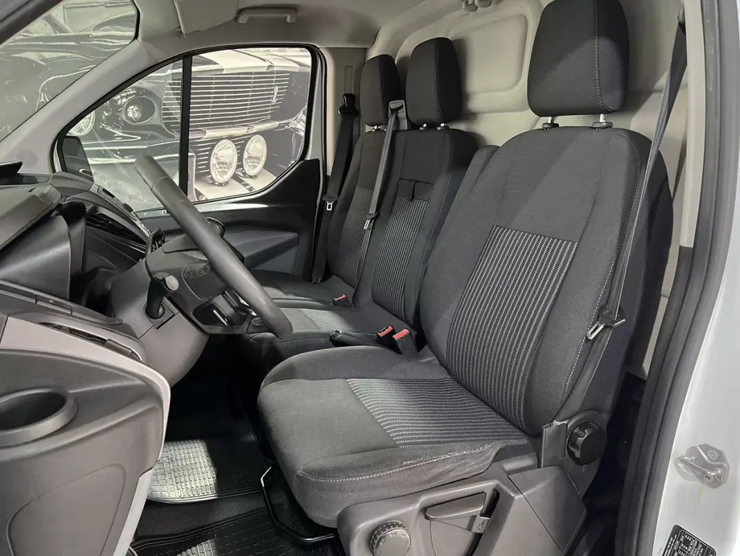 Ford 2014 - 14800 EUR, 166748 km - AUTO.MOTO.pt - 166748km - foto 7 de 18