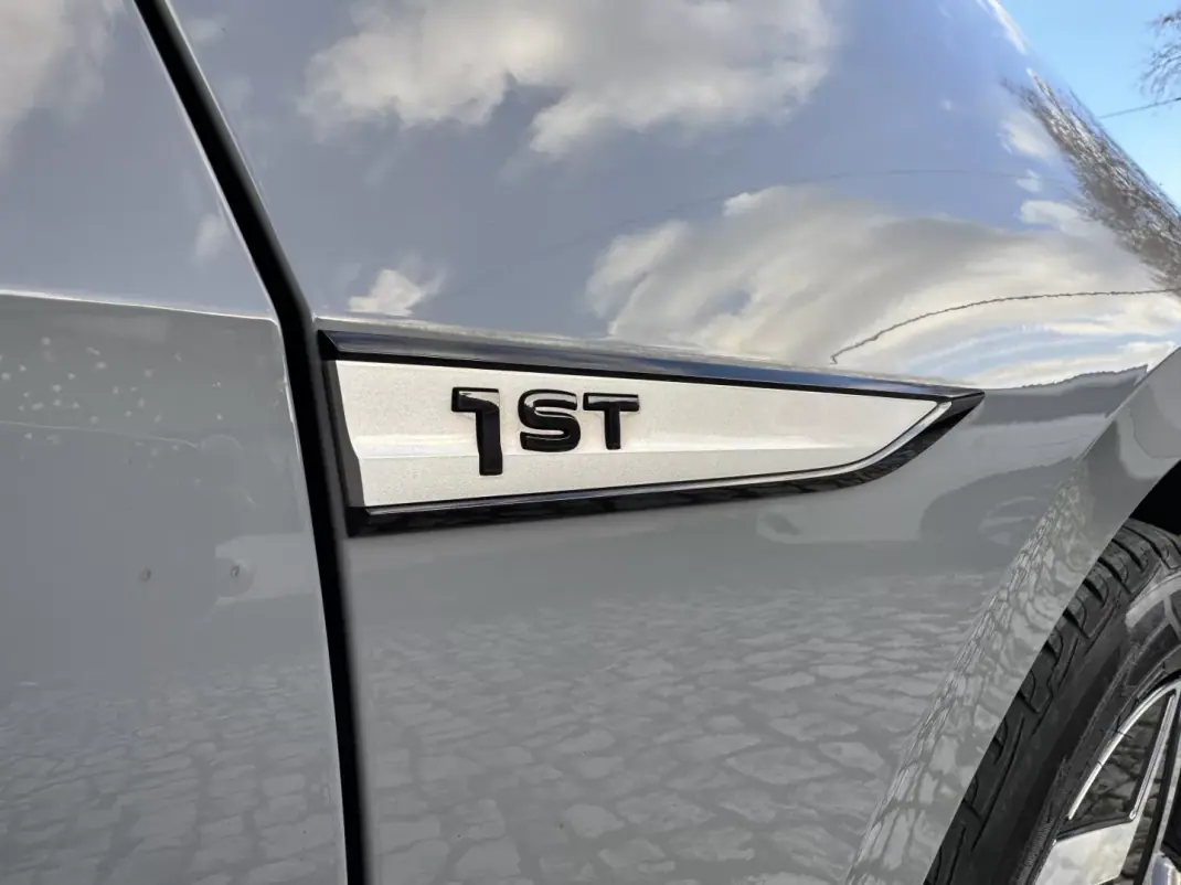 Volkswagen ID.3 2020 - 19500 EUR, 94000 km - AUTO.MOTO.pt - 94000km - foto 25 de 44