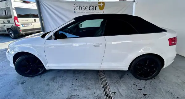 Audi A3 Cabrio 2009 - 11500 EUR, 125962 km - AUTO.MOTO.pt - 125962km - foto 9 de 16