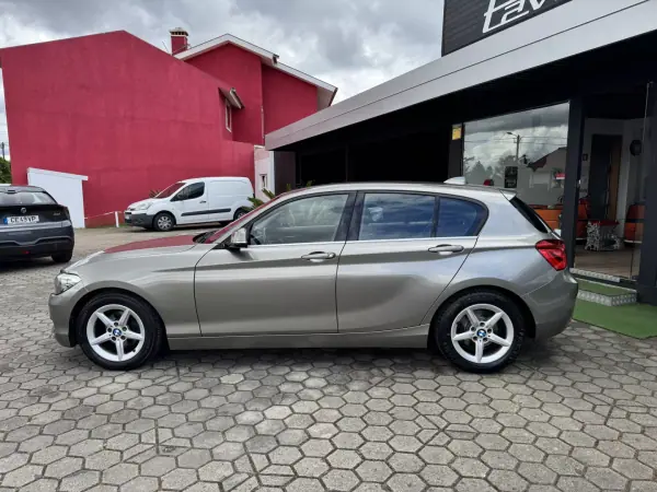 BMW 116 2016 - 12990 EUR, 155000 km - AUTO.MOTO.pt - 155000km - foto 4 de 36