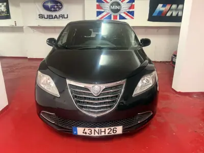 Lancia Ypsilon 2012 — foto 3 de 40