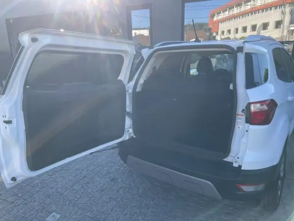 Ford EcoSport 2018 - 14995 EUR, 91592 km - AUTO.MOTO.pt - 91592km - foto 19 de 35