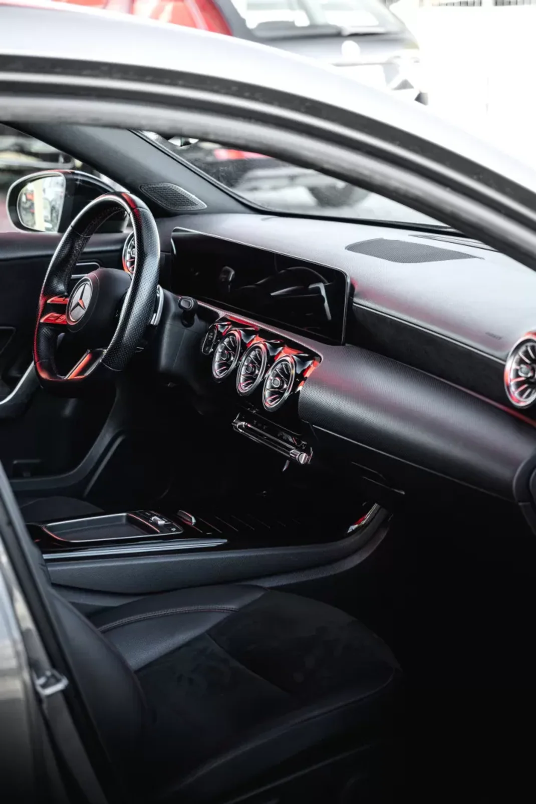 Mercedes-Benz A 200 2023 - 32400 EUR, 51000 km - AUTO.MOTO.pt - 51000km - foto 27 de 32