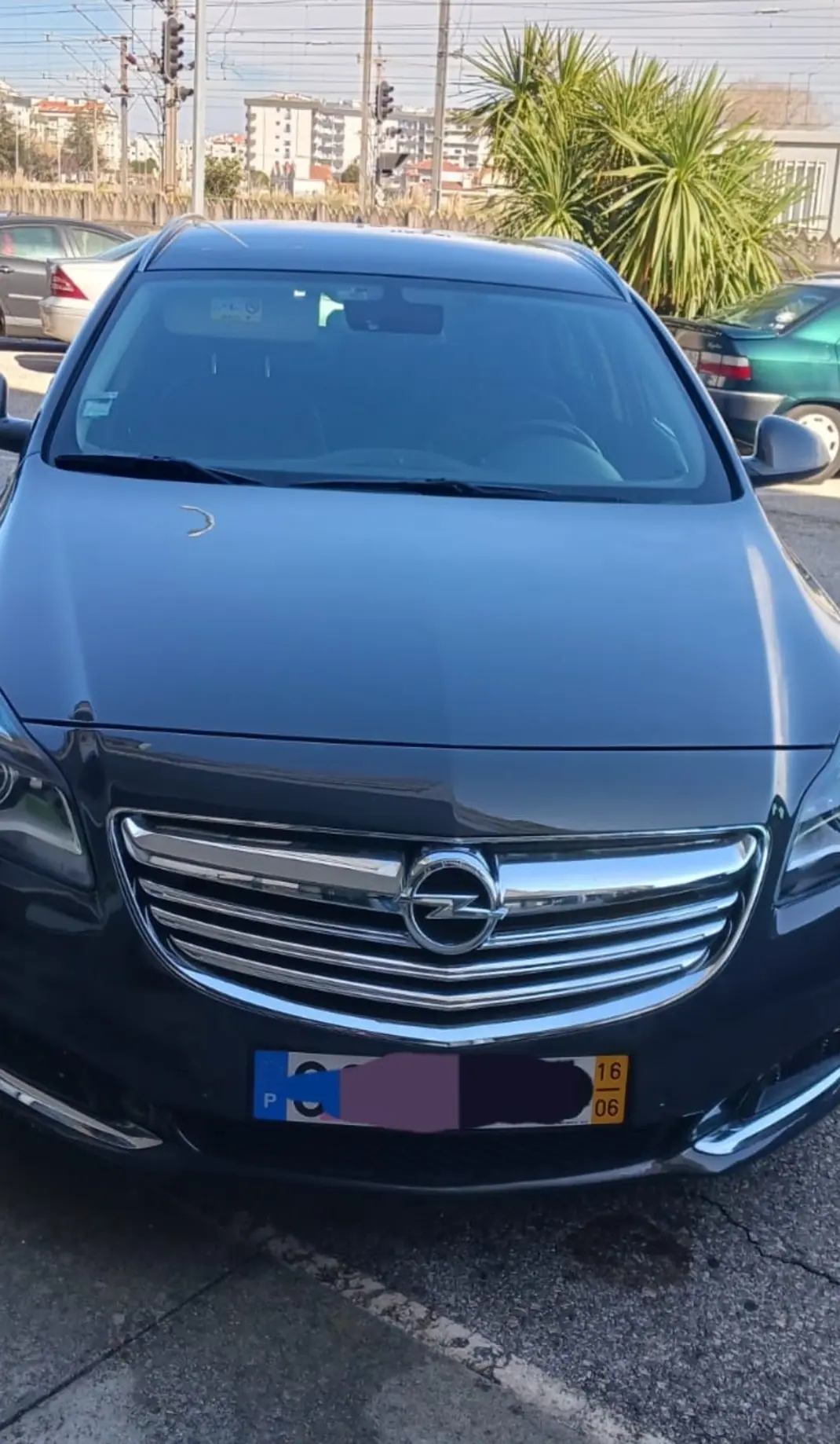Opel Insignia Sports Tourer 2016 - 9500 EUR, 86000 km - AUTO.MOTO.pt - 86000km - foto 1 de 10