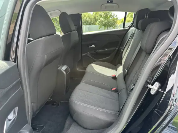 Peugeot 308 2022 - 22500 EUR, 170000 km - AUTO.MOTO.pt - 170000km - foto 31 de 60