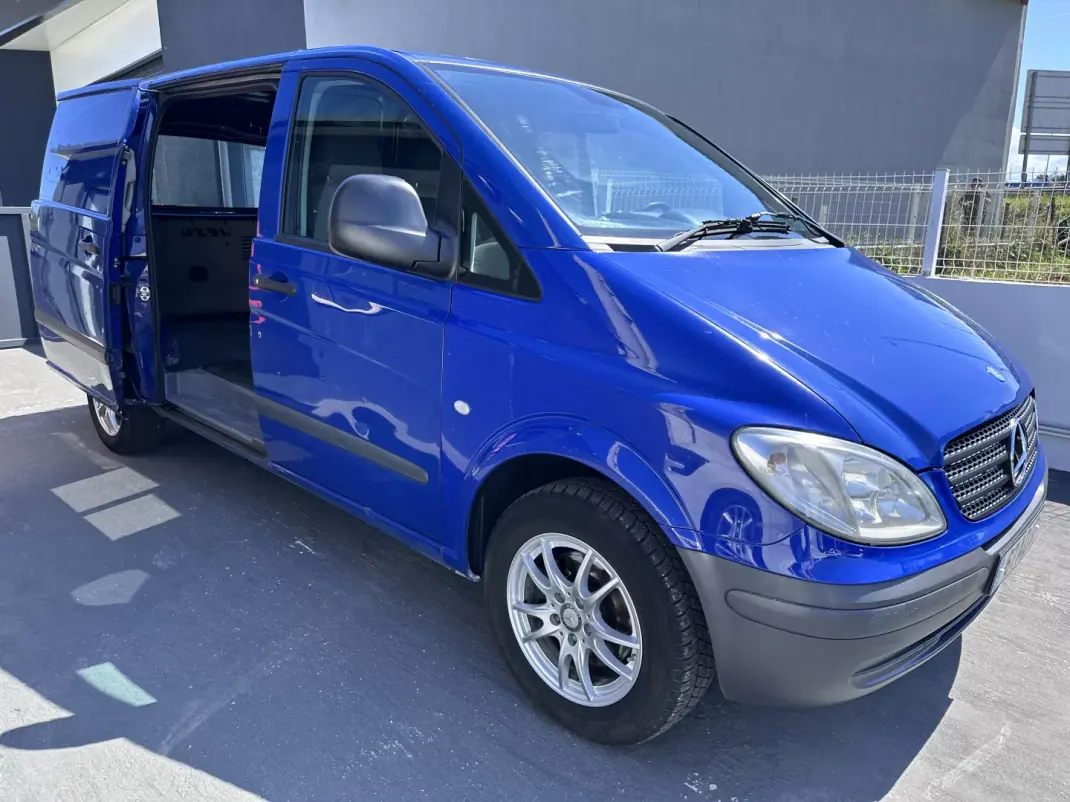 Mercedes-Benz VITO 111 CDI -LONGA 2005 - 5900 EUR, 400000 km - AUTO.MOTO.pt - 400000km - foto 7 de 22