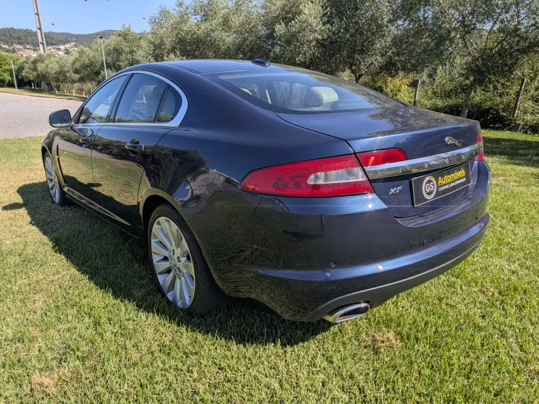 Jaguar XF 2008 - 8990 EUR, 330000 km - 330000km - foto 6 de 17