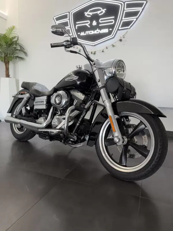 Harley-Davidson Dyna Low Rider S 2012 - 13000 EUR, 41000 km - AUTO.MOTO.pt - 41000km - foto 2 de 17