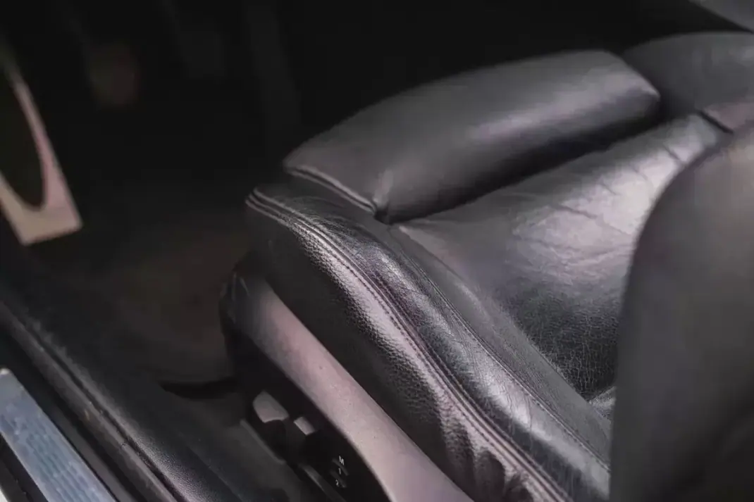 BMW 320 2016 - 18900 EUR, 230000 km - AUTO.MOTO.pt - 230000km - foto 13 de 28