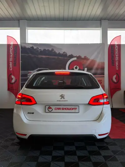 Peugeot 308 SW 2018 - 11900 EUR, 171000 km - AUTO.MOTO.pt - 171000km - foto 4 de 8