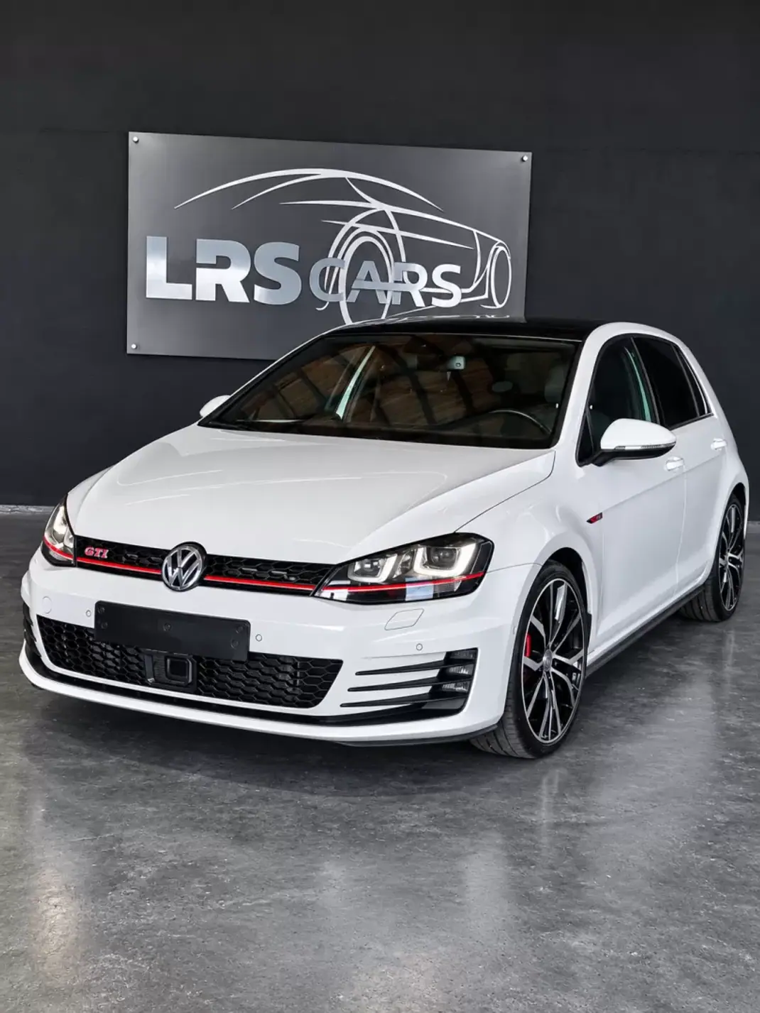 Volkswagen Golf 2015 - 23490 EUR, 96049 km - 96049km - foto 11 de 35