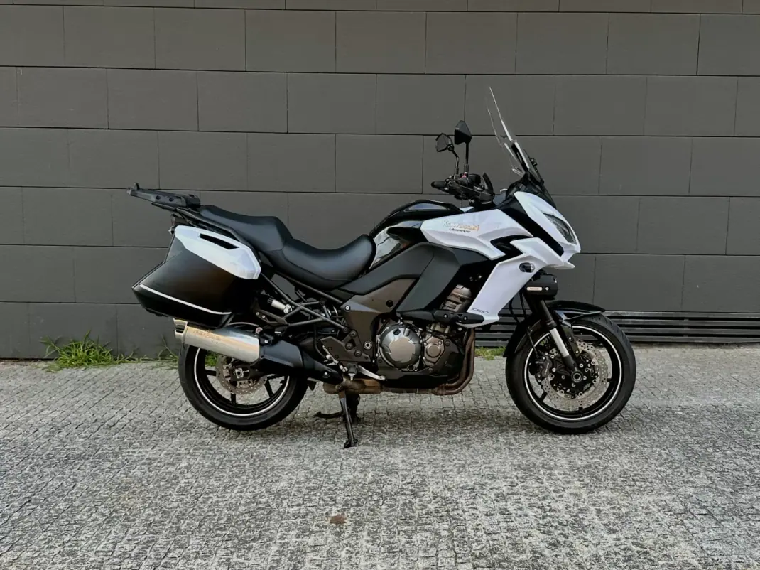 Kawasaki Versys 2015 - 8490 EUR, 79000 km - AUTO.MOTO.pt - 79000km - foto 4 de 22
