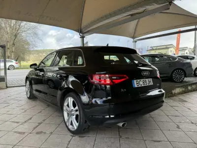 Audi A3 Sportback 2015 - 17750 EUR, 151869 km - AUTO.MOTO.pt - 151869km - foto 6 de 25