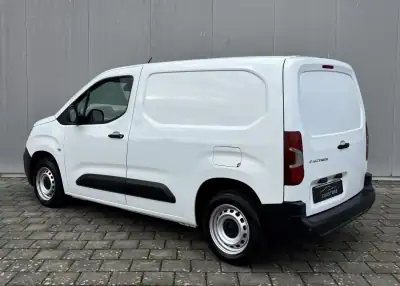 Peugeot Partner 1.6 BlueHdi 100cv Premium 2020 - 13990 EUR, 135000 km - AUTO.MOTO.pt - 135000km - foto 3 de 35