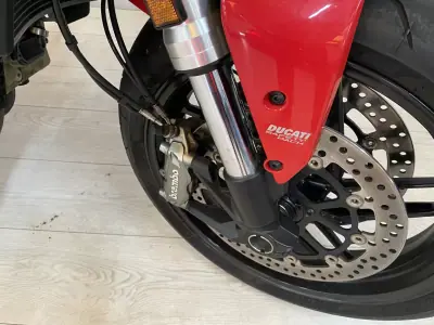 Ducati Monster 1000 2018 - 9950 EUR, 10707 km - AUTO.MOTO.pt - 10707km - foto 13 de 19
