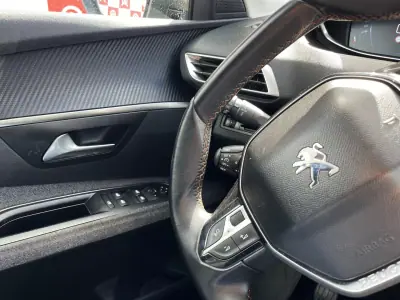 Peugeot 3008 2016 - 15990 EUR, 136300 km - AUTO.MOTO.pt - 136300km - foto 5 de 20