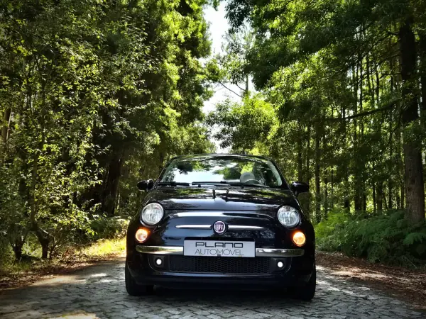 Fiat 500C 2010 - 8000 EUR, 199000 km - AUTO.MOTO.pt - 199000km - foto 3 de 19