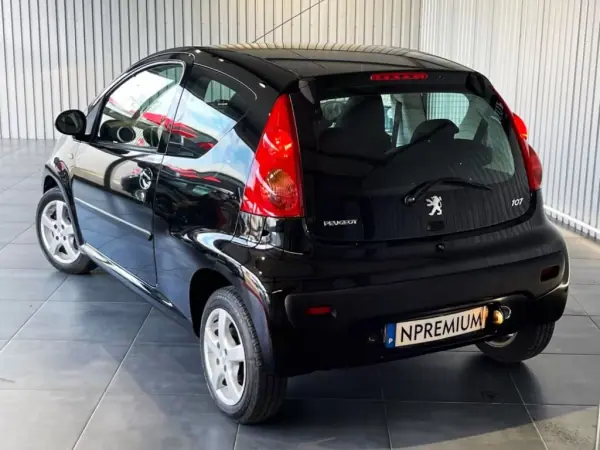 Peugeot 107 2011 - 6500 EUR, 168500 km - AUTO.MOTO.pt - 168500km - foto 4 de 39