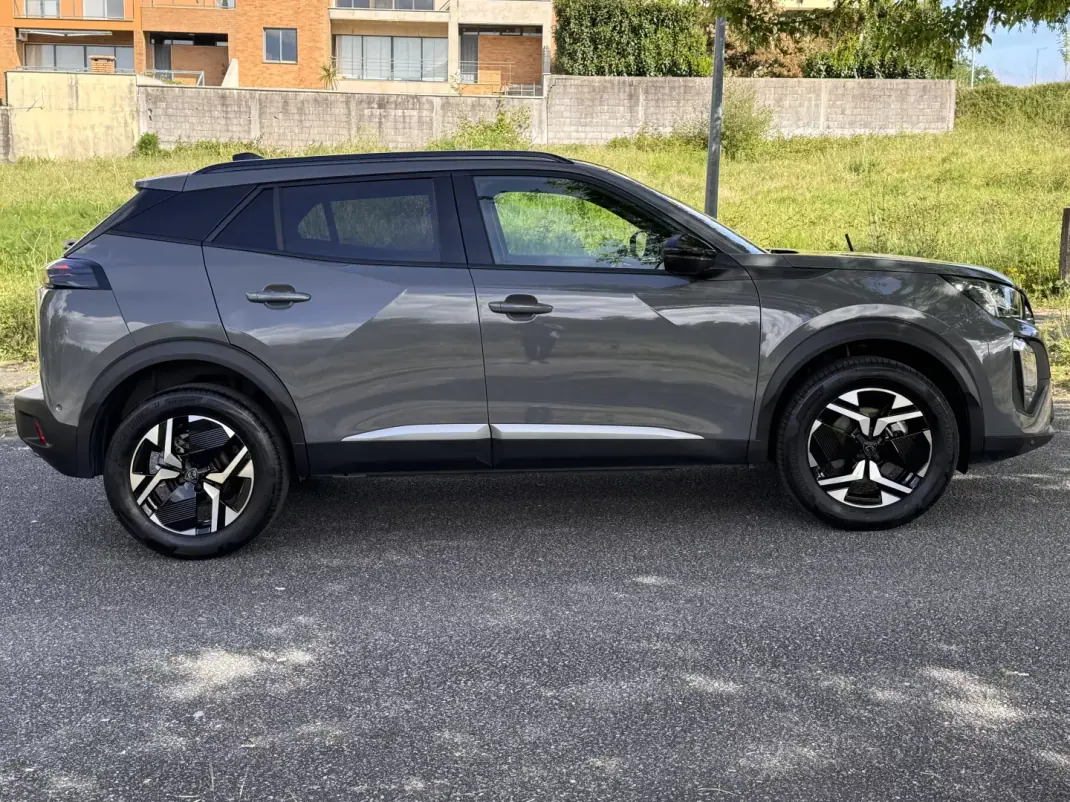 Peugeot 2008 2025 - 24900 EUR, 22017 km - AUTO.MOTO.pt - 22017km - foto 5 de 25