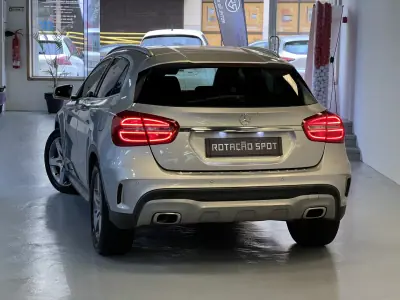 Mercedes-Benz GLA 200 2015 - 21990 EUR, 120000 km - AUTO.MOTO.pt - 120000km - foto 3 de 33