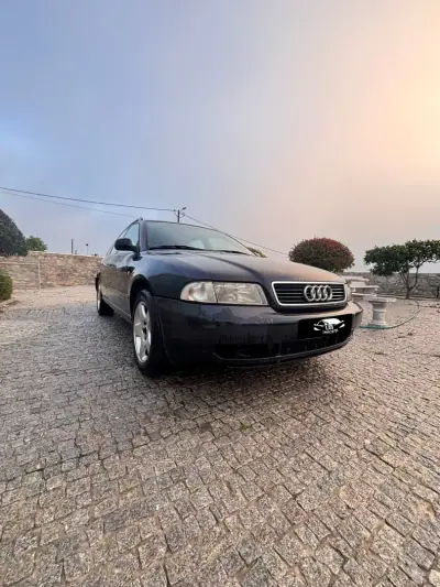 Audi A4 Avant 1998 - 899 EUR, 305000 km - AUTO.MOTO.pt - 305000km - foto 3 de 19