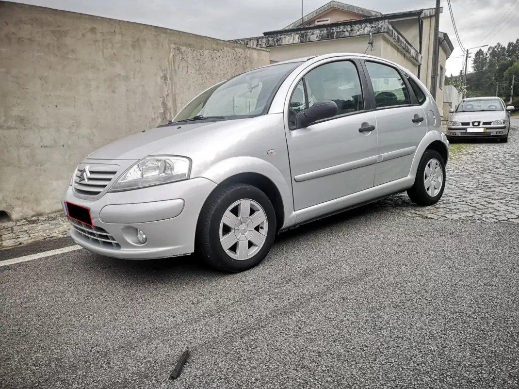 Citroën C3 2004 - 3250 EUR, 145000 km - AUTO.MOTO.pt - 145000km - foto 1 de 16