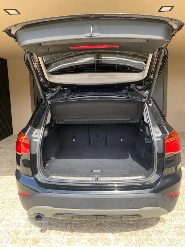 BMW X1 2016 - 17500 EUR, 137500 km - AUTO.MOTO.pt - 137500km - foto 12 de 15