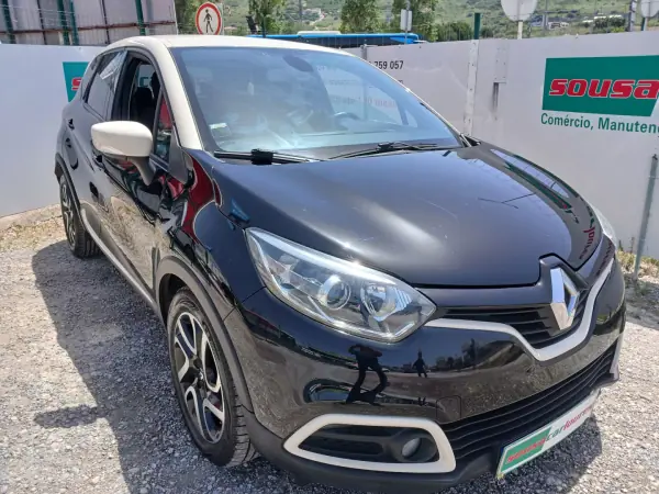 Renault Captur 2013 - 9950 EUR, 157174 km - AUTO.MOTO.pt - 157174km - foto 5 de 25