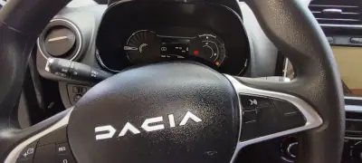 Dacia Spring 2023 - 13200 EUR, 22691 km - AUTO.MOTO.pt - 22691km - foto 14 de 21