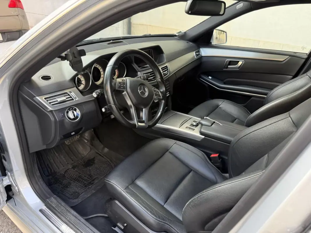 Mercedes-Benz E 250 2016 - 23000 EUR, 192000 km - AUTO.MOTO.pt - 192000km - foto 12 de 15