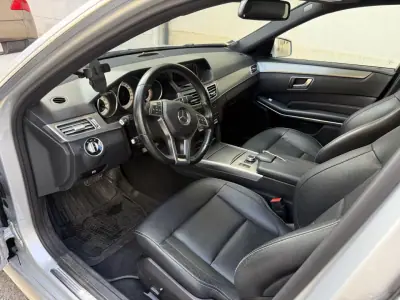 Mercedes-Benz E 250 2016 - 23000 EUR, 192000 km - AUTO.MOTO.pt - 192000km - foto 12 de 15