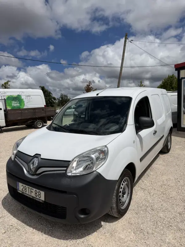 Renault Kangoo 2017 - 6990 EUR, 359871 km - AUTO.MOTO.pt - 359871km - foto 3 de 15