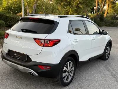 Kia Stonic 2022 - 15999 EUR, 59000 km - AUTO.MOTO.pt - 59000km - foto 6 de 16