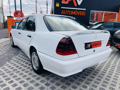 Mercedes-Benz C 200 1998 - 4500 EUR, 363710 km - AUTO.MOTO.pt - 363710km - foto 5 de 12