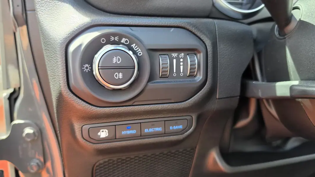 Jeep Wrangler Unlimited 2023 - 71900 EUR, 37675 km - AUTO.MOTO.pt - 37675km - foto 23 de 23
