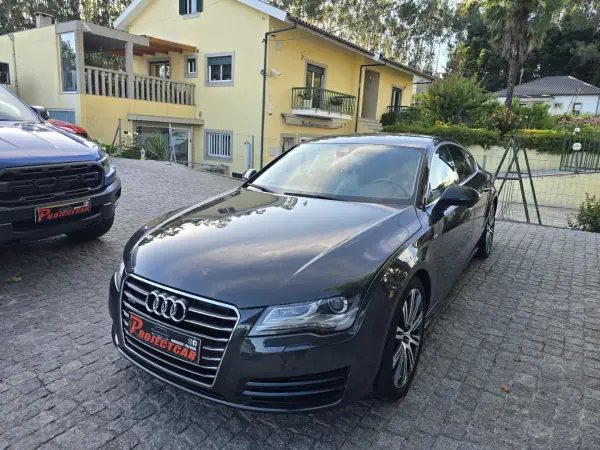Audi A7 Sportback 2012 - 18900 EUR, 290000 km - AUTO.MOTO.pt - 290000km - foto 20 de 28