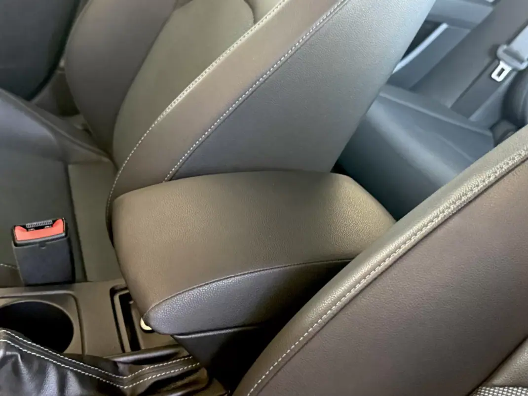 SEAT Leon 2015 - 14000 EUR, 181000 km - AUTO.MOTO.pt - 181000km - foto 83 de 92