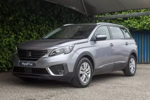 Peugeot 5008 2019 - 16900 EUR, 272000 km - AUTO.MOTO.pt - 272000km - foto 3 de 18