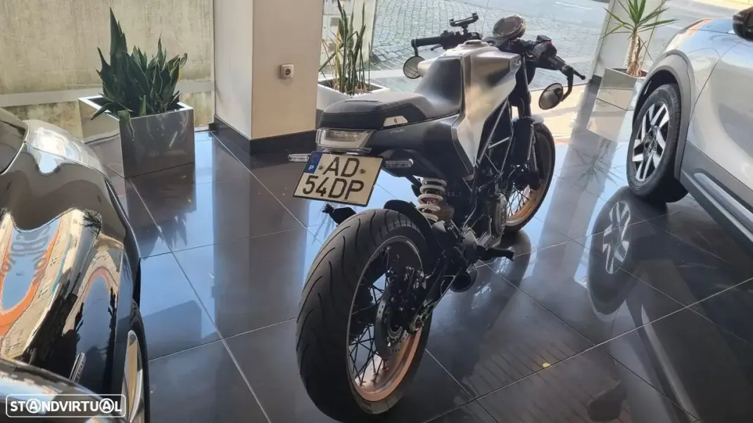 Husqvarna 701 Enduro 2020 - 3500 EUR, 13603 km - AUTO.MOTO.pt - 13603km - foto 3 de 9