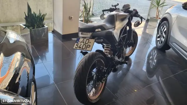 Husqvarna 701 Enduro 2020 - 3500 EUR, 13603 km - AUTO.MOTO.pt - 13603km - foto 3 de 9