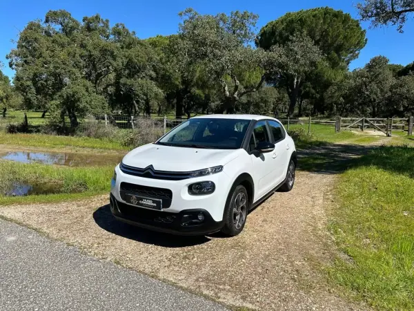 Citroën C3 2018 - 10950 EUR, 128000 km - AUTO.MOTO.pt - 128000km - foto 3 de 12