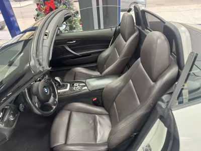 BMW Z4 2013 - 27000 EUR, 116034 km - AUTO.MOTO.pt - 116034km - foto 26 de 40