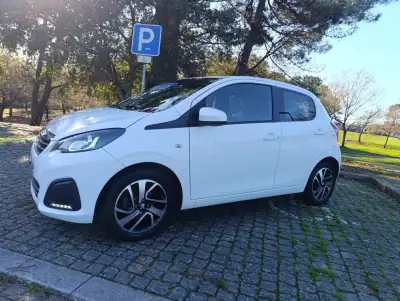 Peugeot 108 2019 - 10900 EUR, 69649 km - AUTO.MOTO.pt - 69649km - foto 3 de 15
