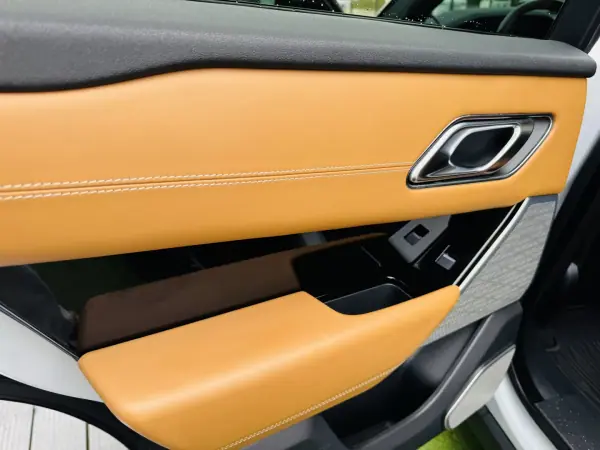 Land Rover Range Rover Velar 2018 - 59999 EUR, 190000 km - AUTO.MOTO.pt - 190000km - foto 14 de 22