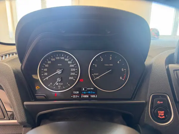 BMW 116 2013 - 9000 EUR, 210000 km - 210000km - foto 12 de 15