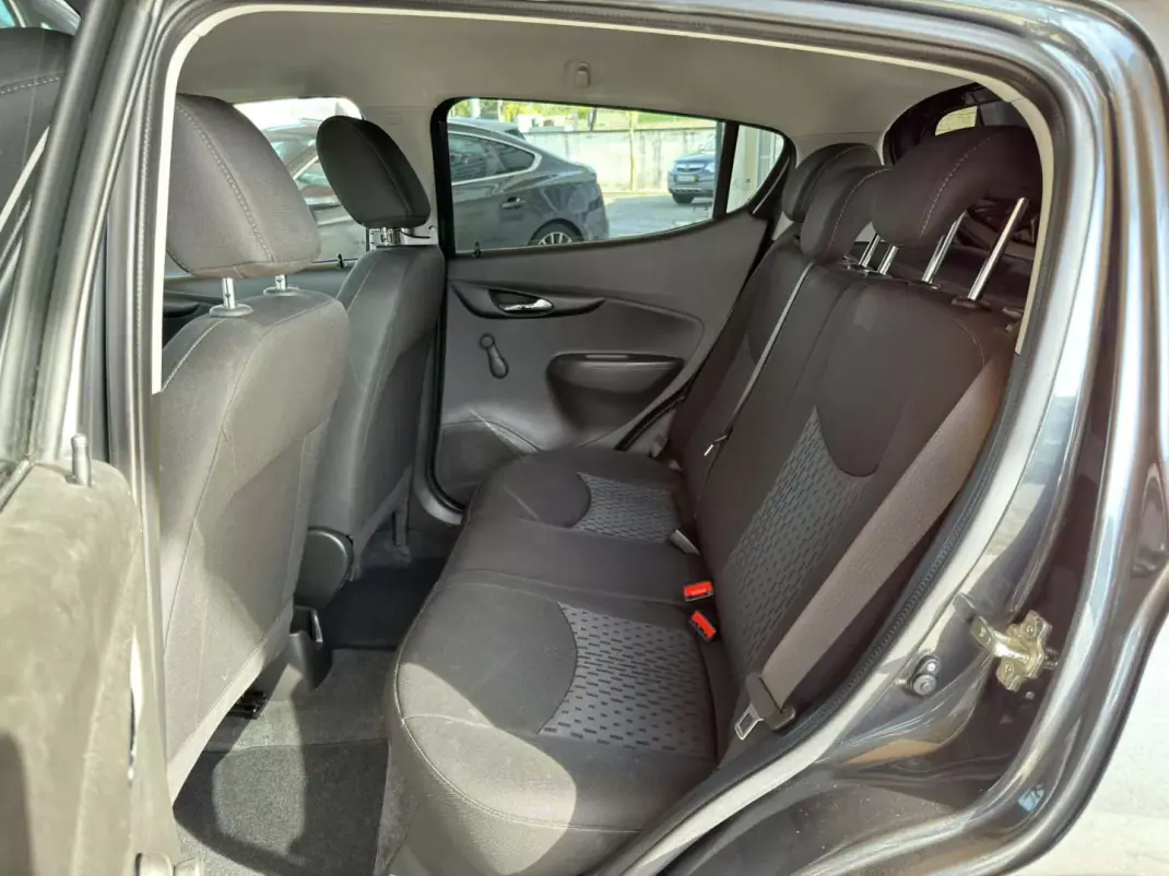 Opel Karl 2019 - 10950 EUR, 60330 km - AUTO.MOTO.pt - 60330km - foto 19 de 25