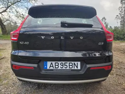Volvo XC 40 2020 - 24500 EUR, 152300 km - AUTO.MOTO.pt - 152300km - foto 17 de 42