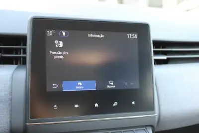 Renault Clio 2024 - 18750 EUR, 1753 km - AUTO.MOTO.pt - 1753km - foto 16 de 22