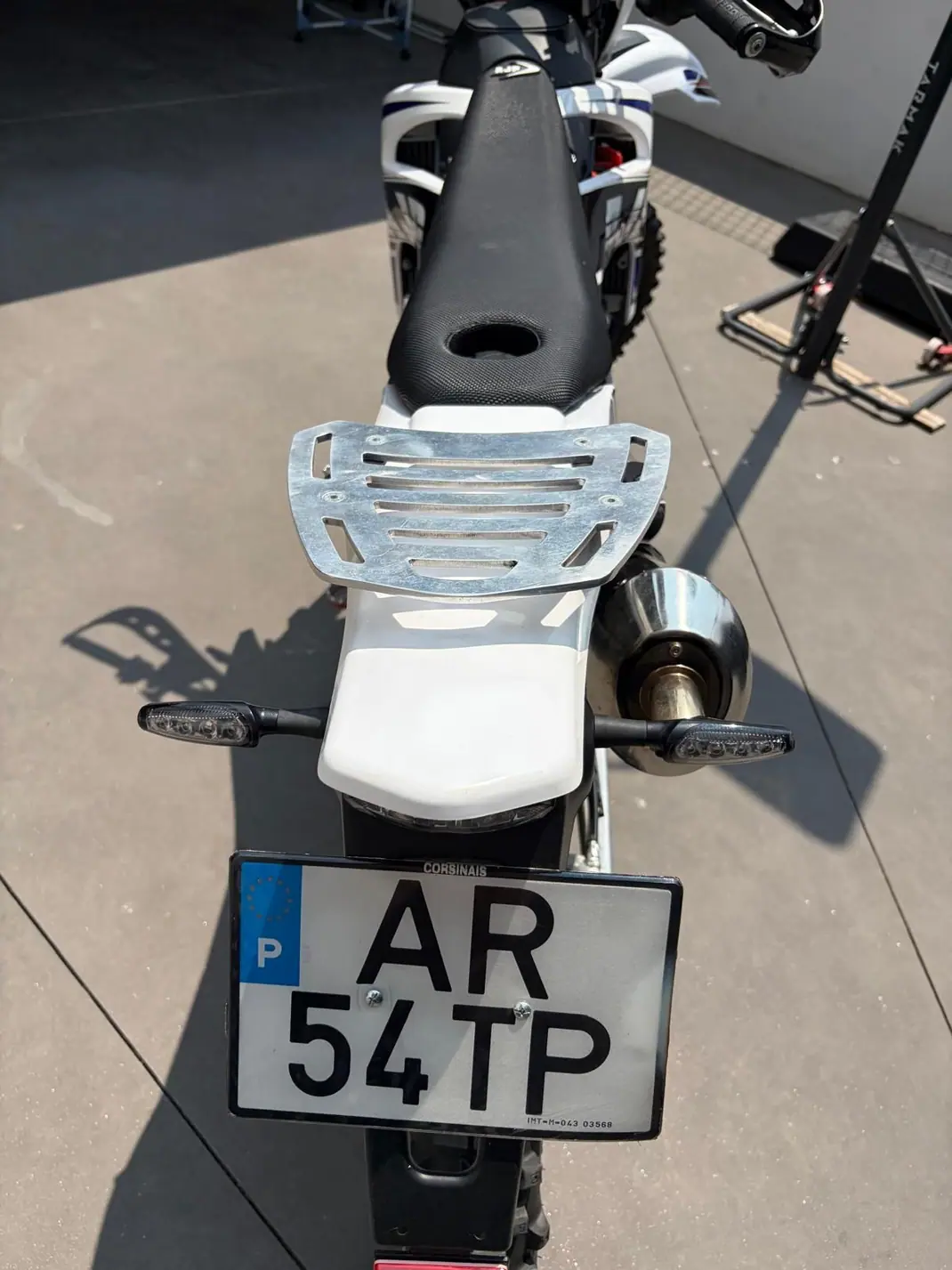 AJP PR5 2022 - 4200 EUR, 777 km - 777km - foto 5 de 8