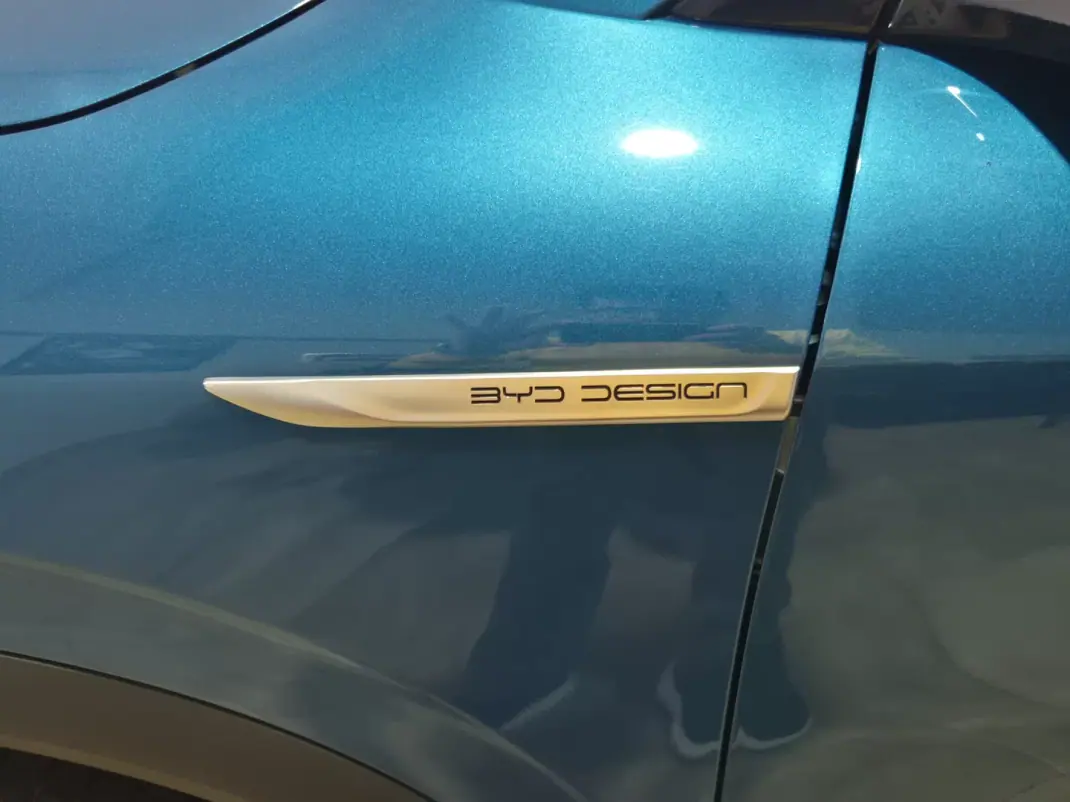 BYD Atto 3 2022 - 27500 EUR, 67500 km - AUTO.MOTO.pt - 67500km - foto 5 de 39